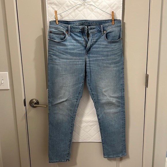 American Eagle Airflex+ Athletic Jeans; 33x30 - Picture 1 of 6